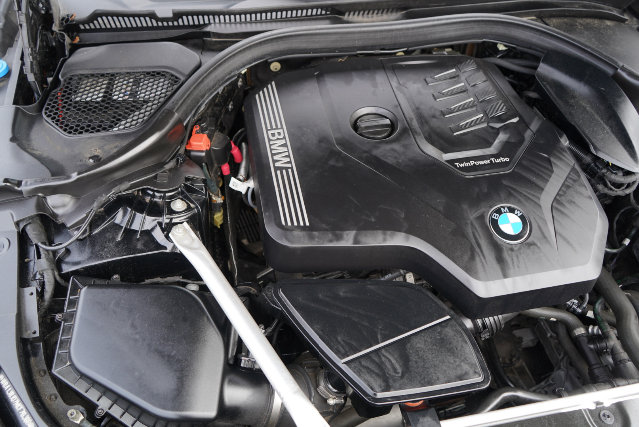 BMW 5 Series 530i xDrive Sedan 2021