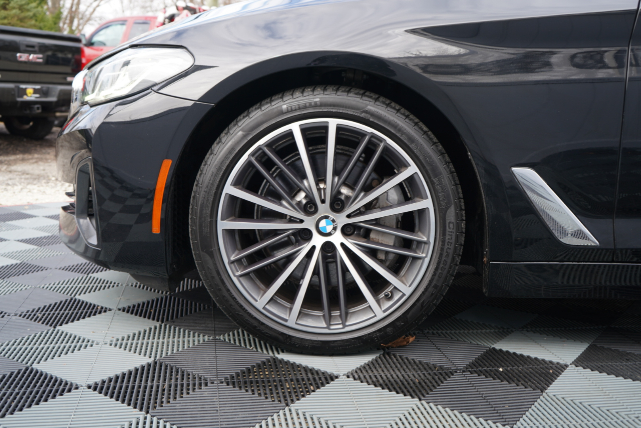 BMW 5 Series 530i xDrive Sedan 2021