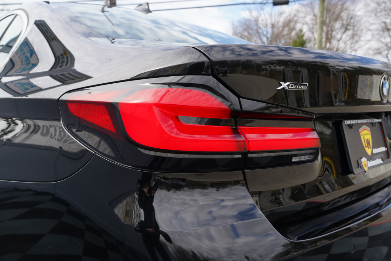 BMW 5 Series 530i xDrive Sedan 2021