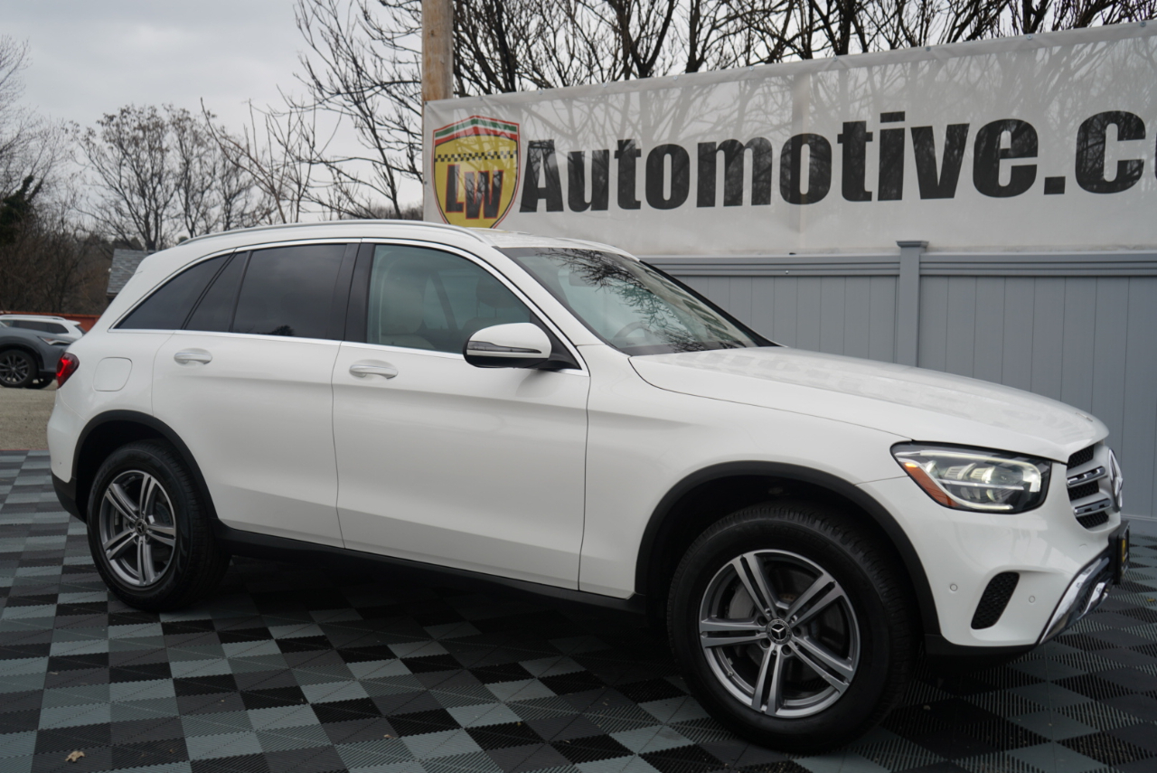 Mercedes-Benz GLC GLC 300 4MATIC SUV 2022