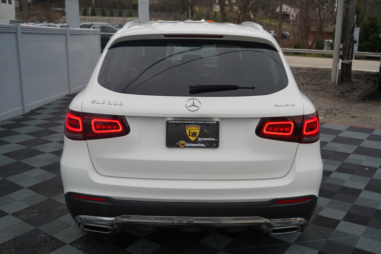 Mercedes-Benz GLC GLC 300 4MATIC SUV 2022