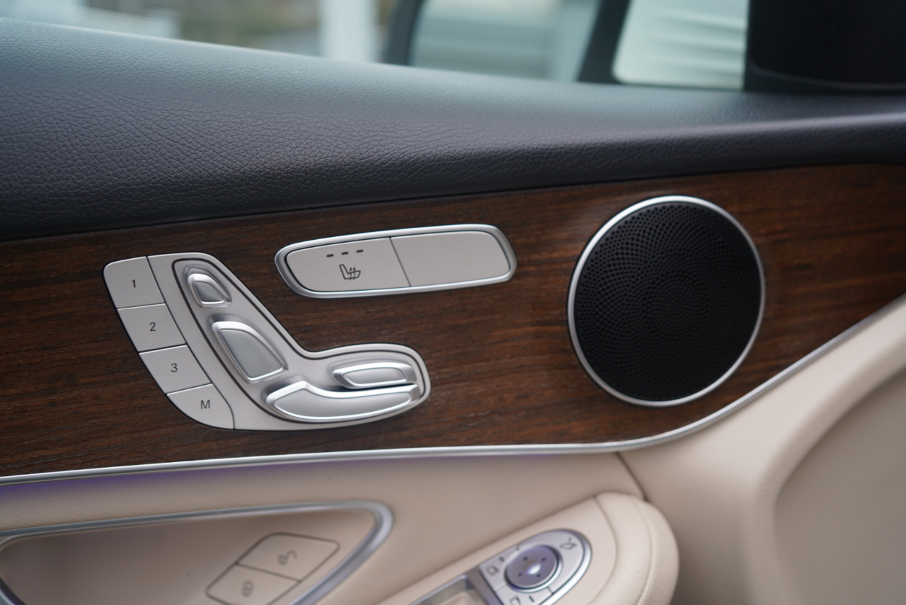 Mercedes-Benz GLC GLC 300 4MATIC SUV 2022