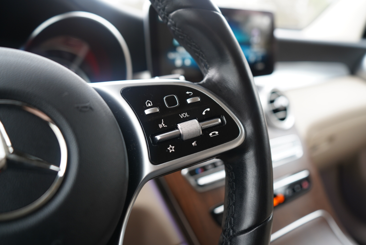 Mercedes-Benz GLC GLC 300 4MATIC SUV 2022