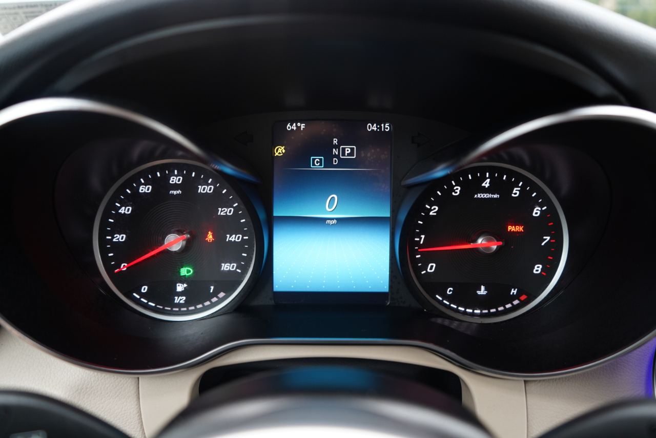 Mercedes-Benz GLC GLC 300 4MATIC SUV 2022