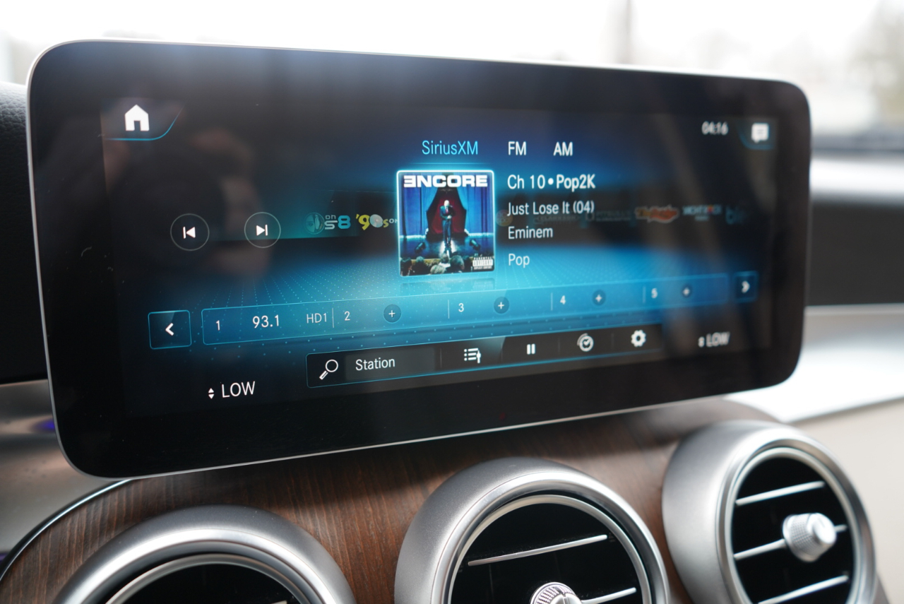 Mercedes-Benz GLC GLC 300 4MATIC SUV 2022