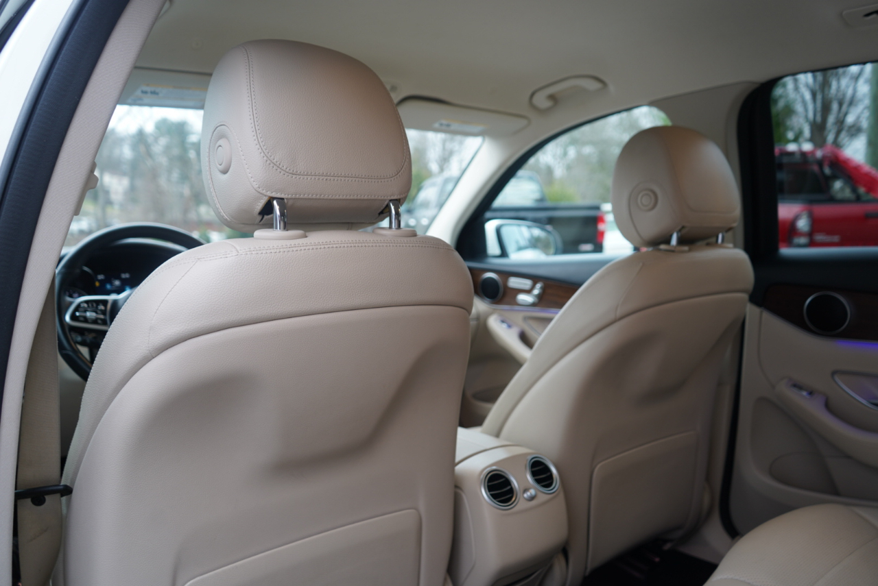 Mercedes-Benz GLC GLC 300 4MATIC SUV 2022