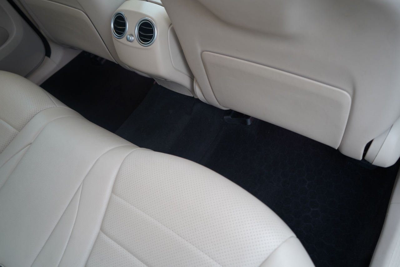 Mercedes-Benz GLC GLC 300 4MATIC SUV 2022