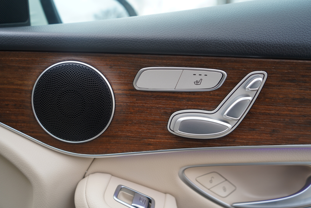 Mercedes-Benz GLC GLC 300 4MATIC SUV 2022