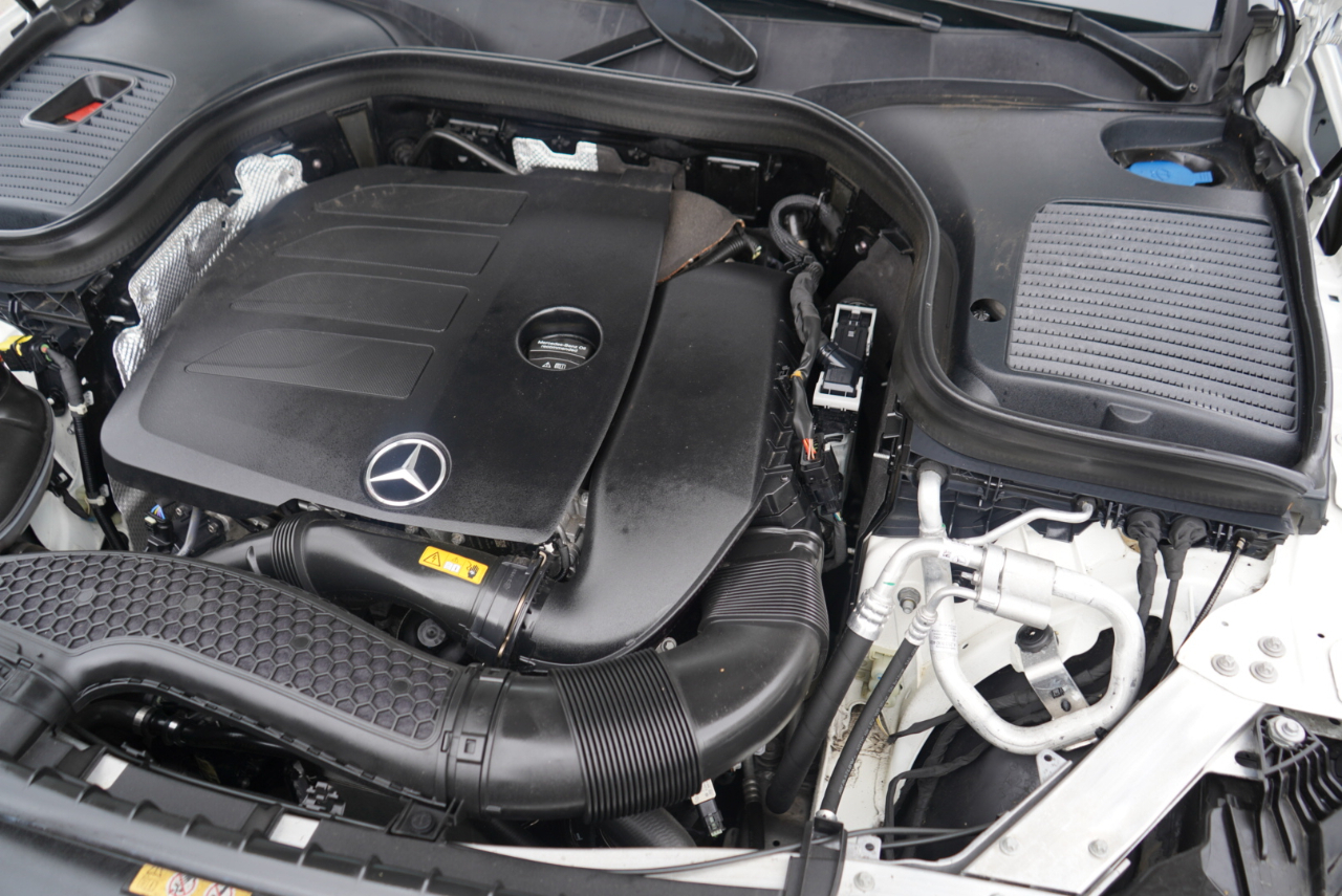 Mercedes-Benz GLC GLC 300 4MATIC SUV 2022