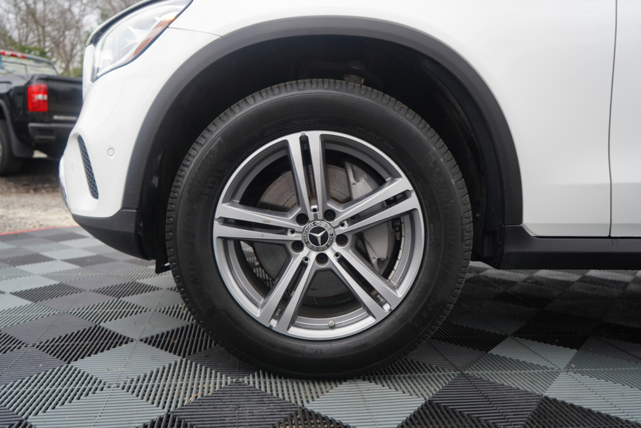 Mercedes-Benz GLC GLC 300 4MATIC SUV 2022