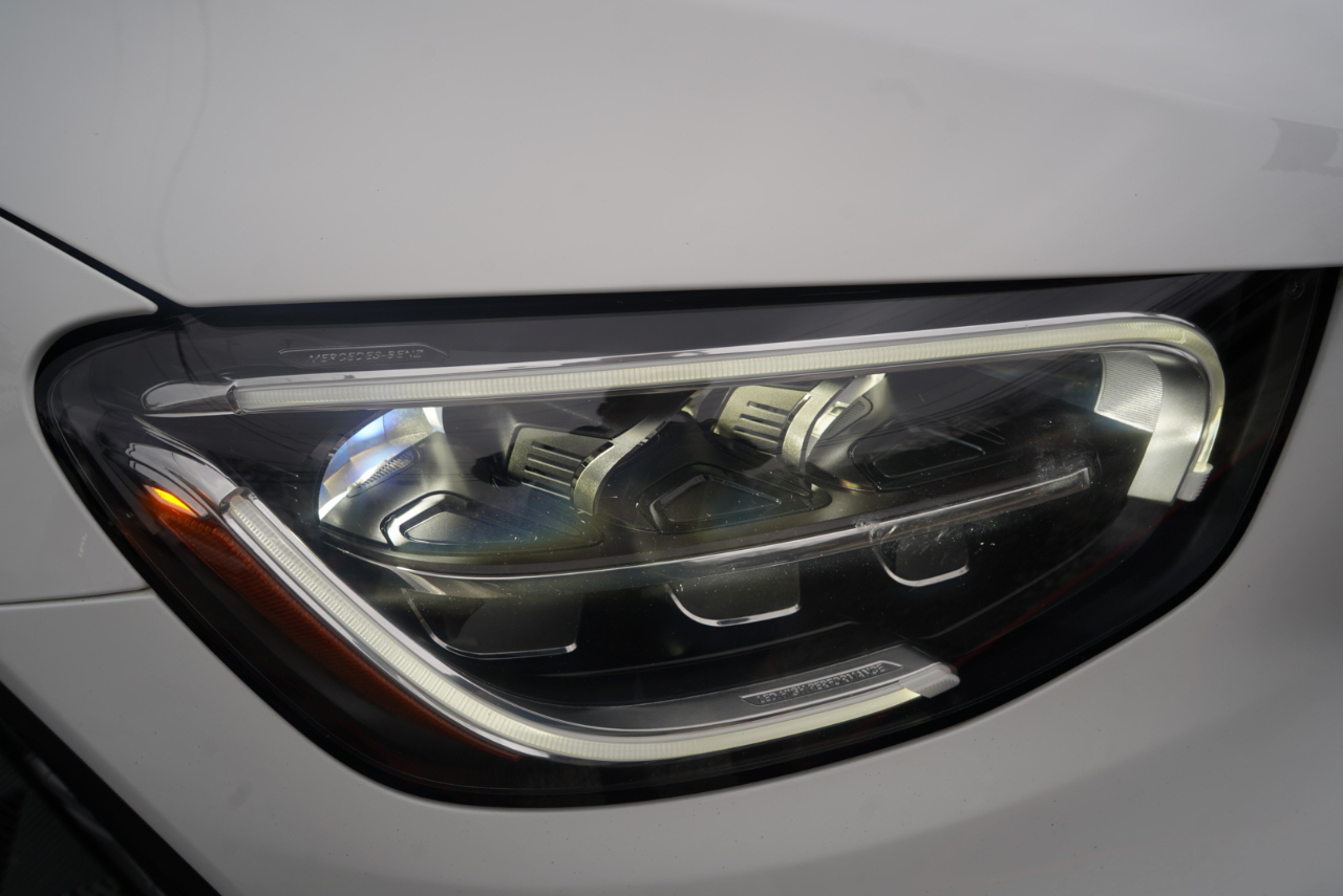 Mercedes-Benz GLC GLC 300 4MATIC SUV 2022