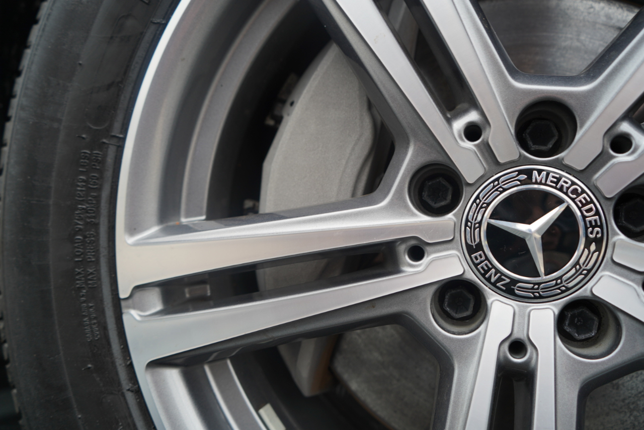 Mercedes-Benz GLC GLC 300 4MATIC SUV 2022