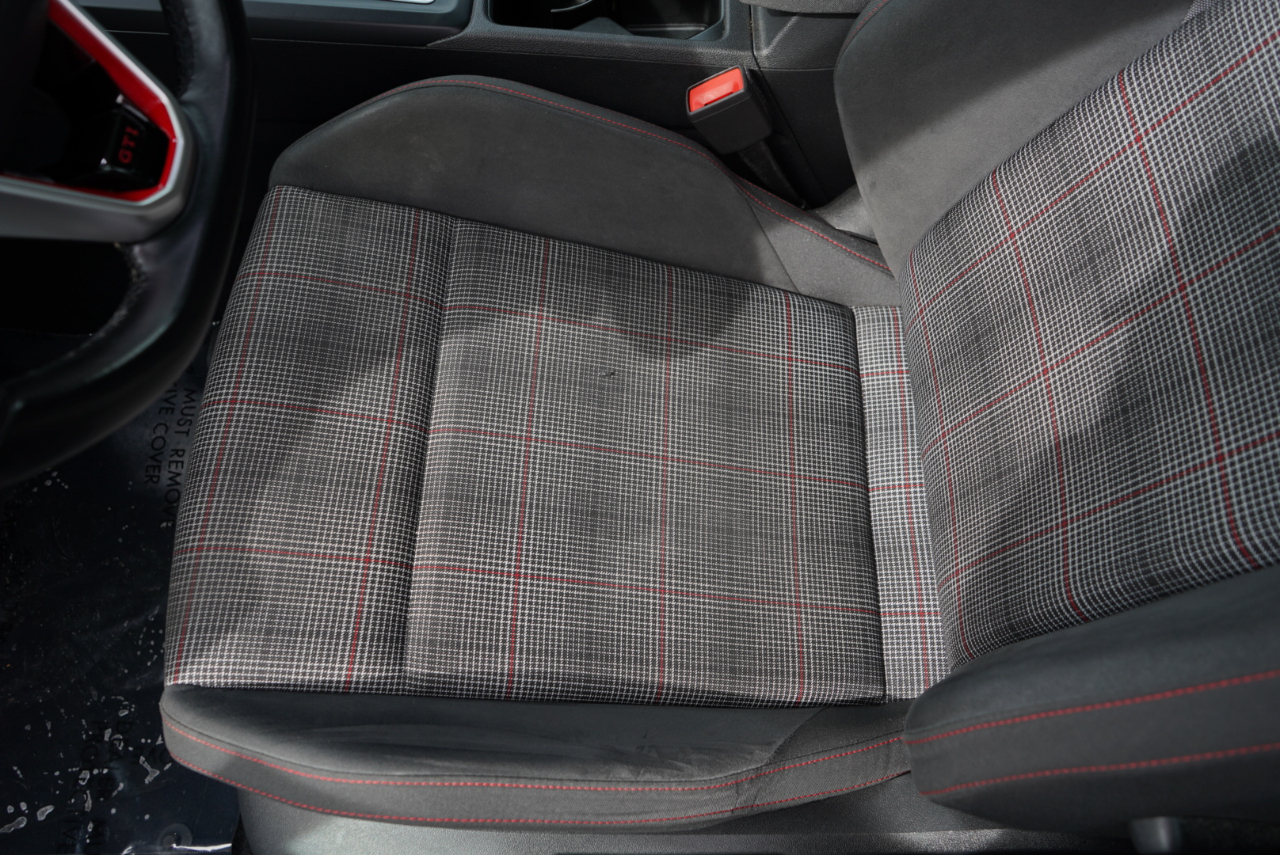 Volkswagen Golf GTI 2.0T SE DSG 2022