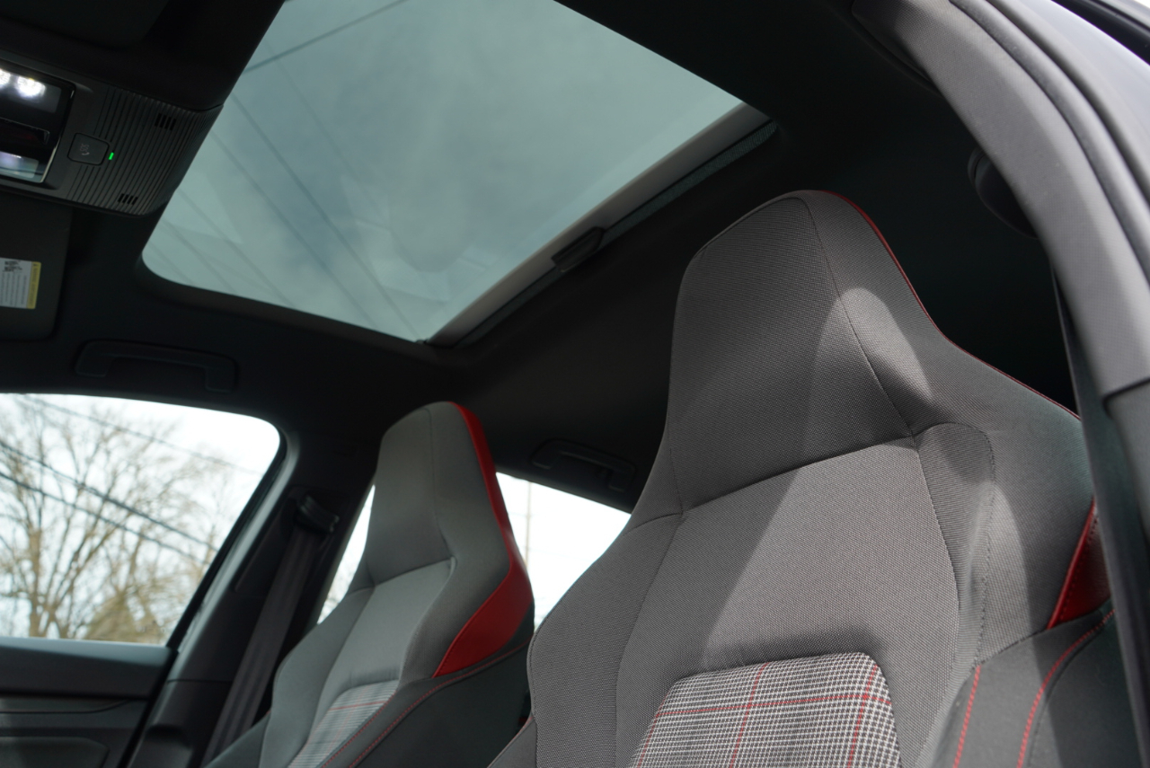 Volkswagen Golf GTI 2.0T SE DSG 2022