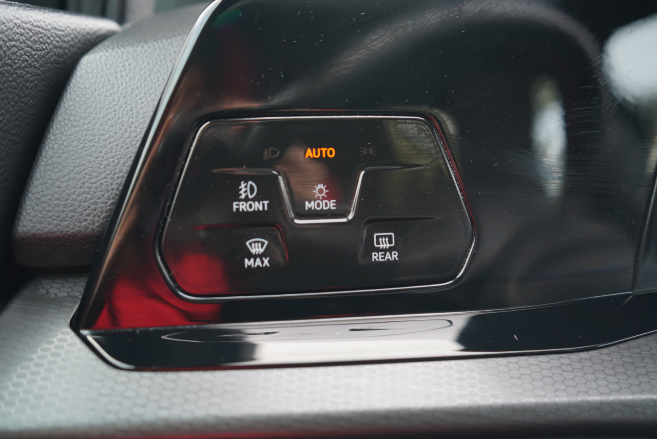 Volkswagen Golf GTI 2.0T SE DSG 2022