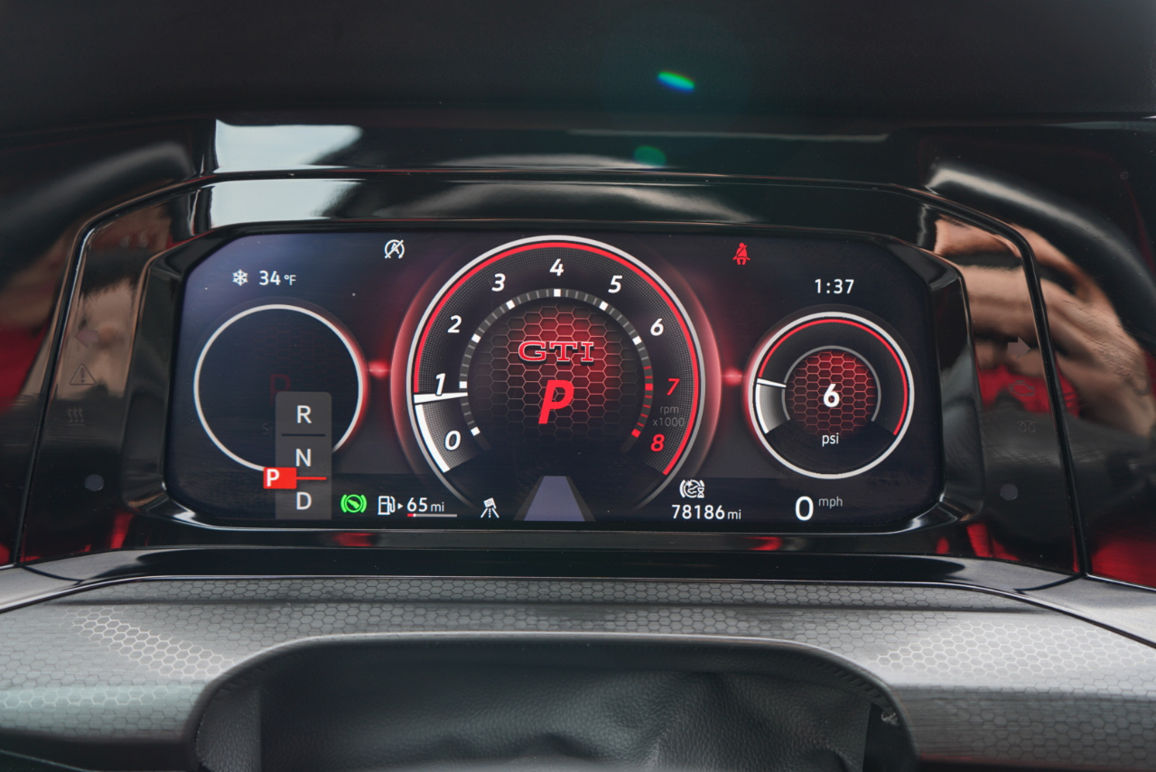 Volkswagen Golf GTI 2.0T SE DSG 2022