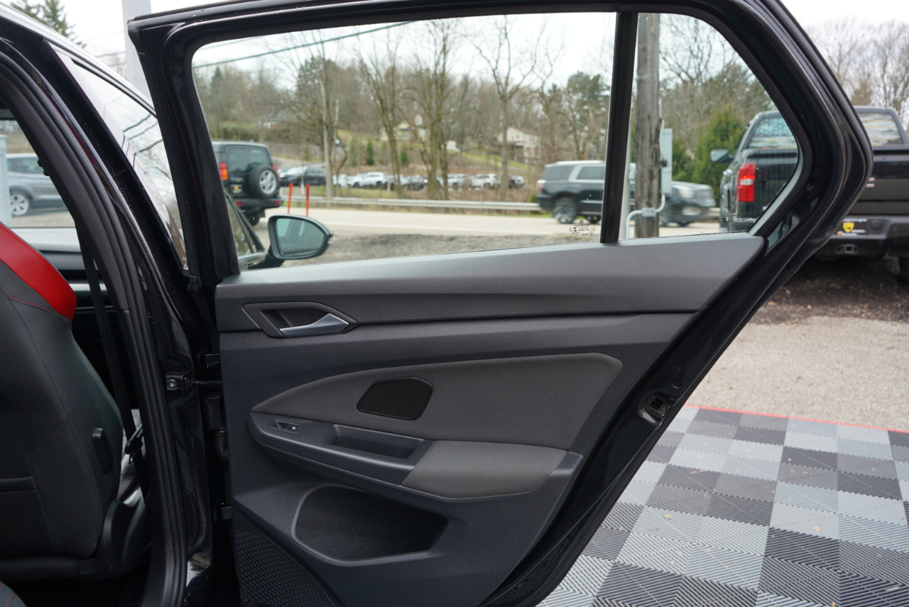 Volkswagen Golf GTI 2.0T SE DSG 2022