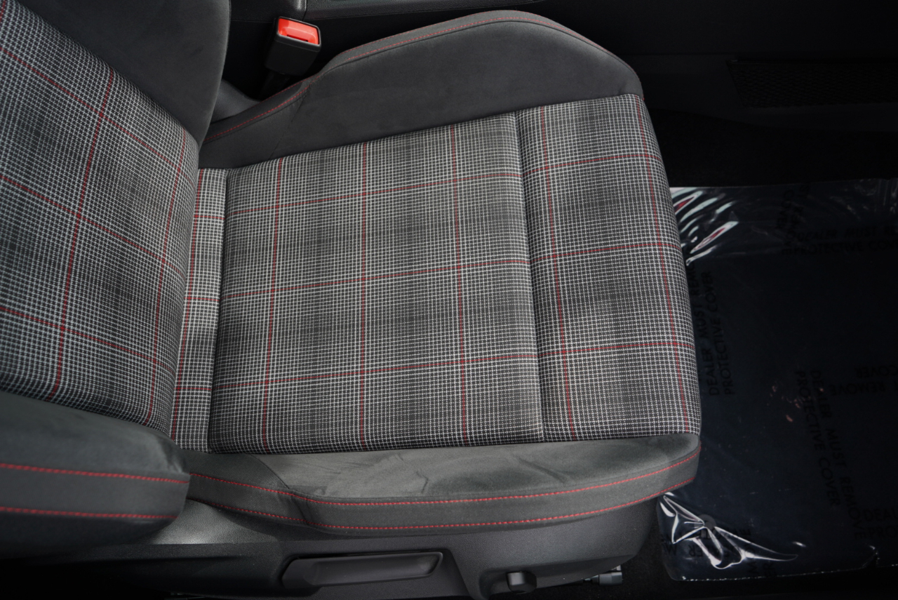 Volkswagen Golf GTI 2.0T SE DSG 2022