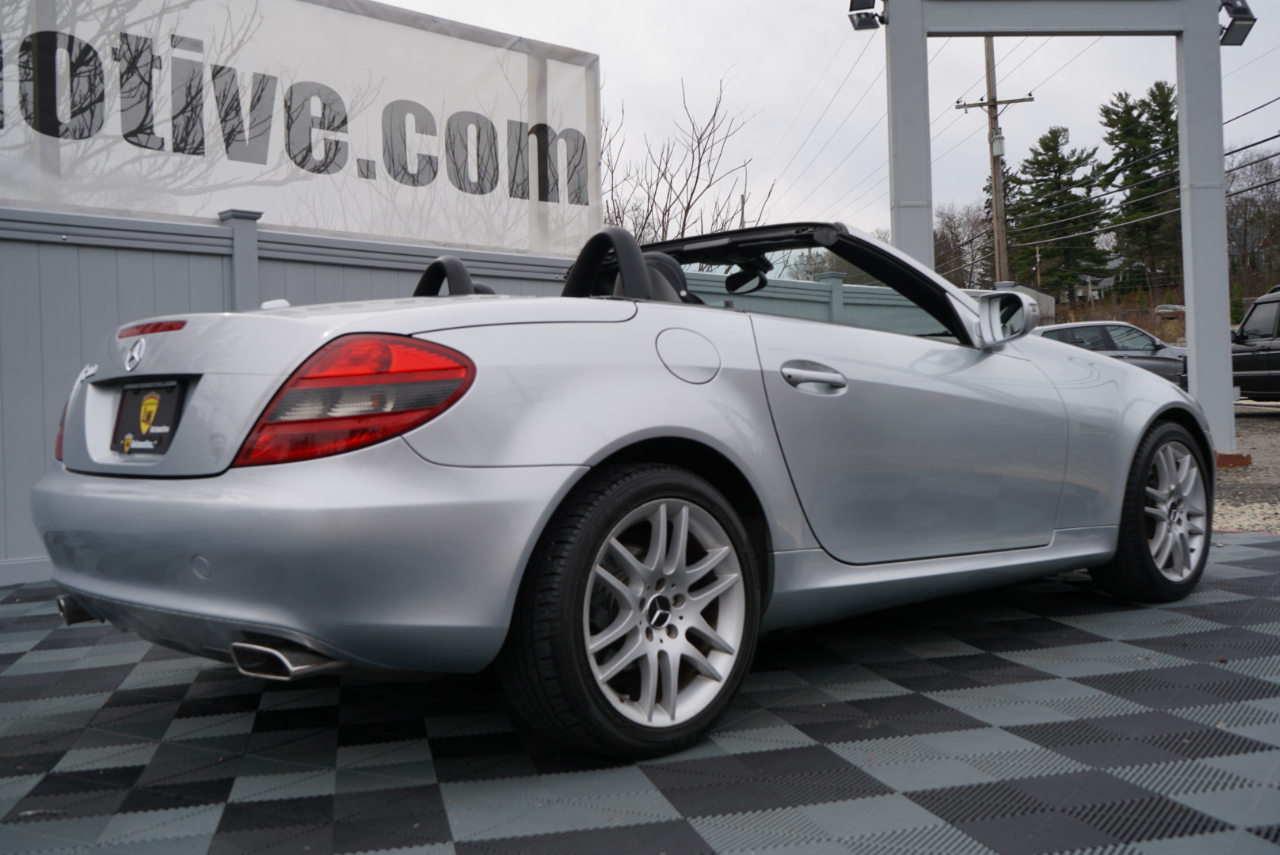 Mercedes-Benz SLK-Class 2dr Roadster 3.0L 2009