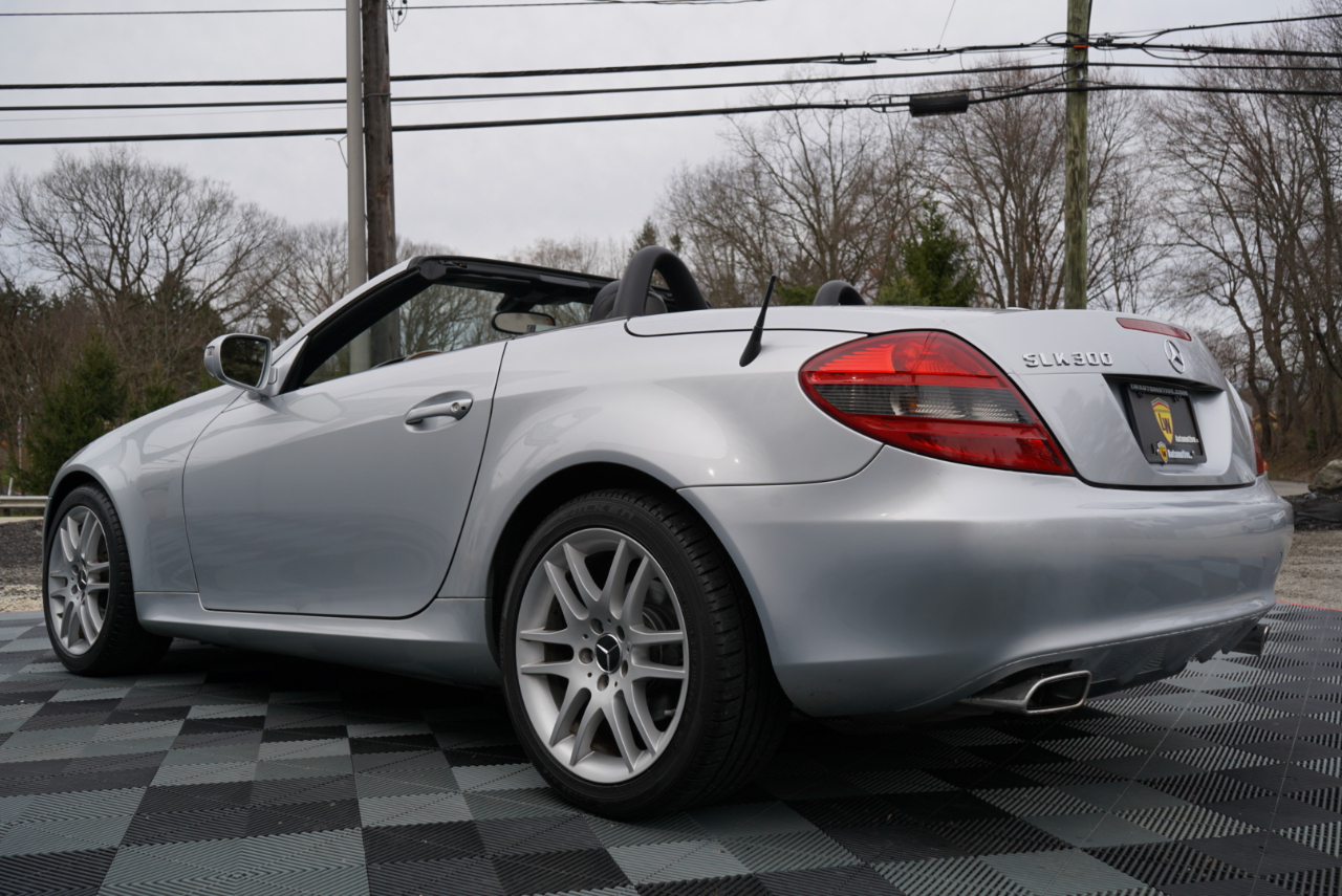 Mercedes-Benz SLK-Class 2dr Roadster 3.0L 2009
