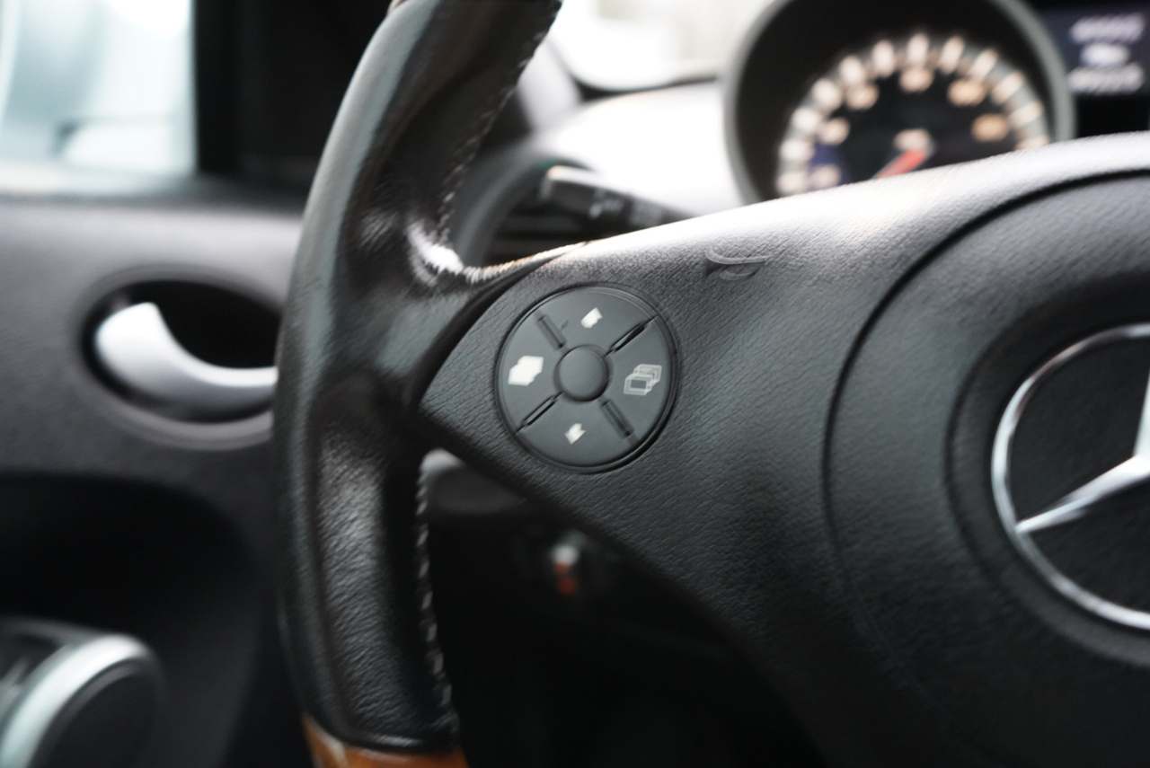 Mercedes-Benz SLK-Class 2dr Roadster 3.0L 2009