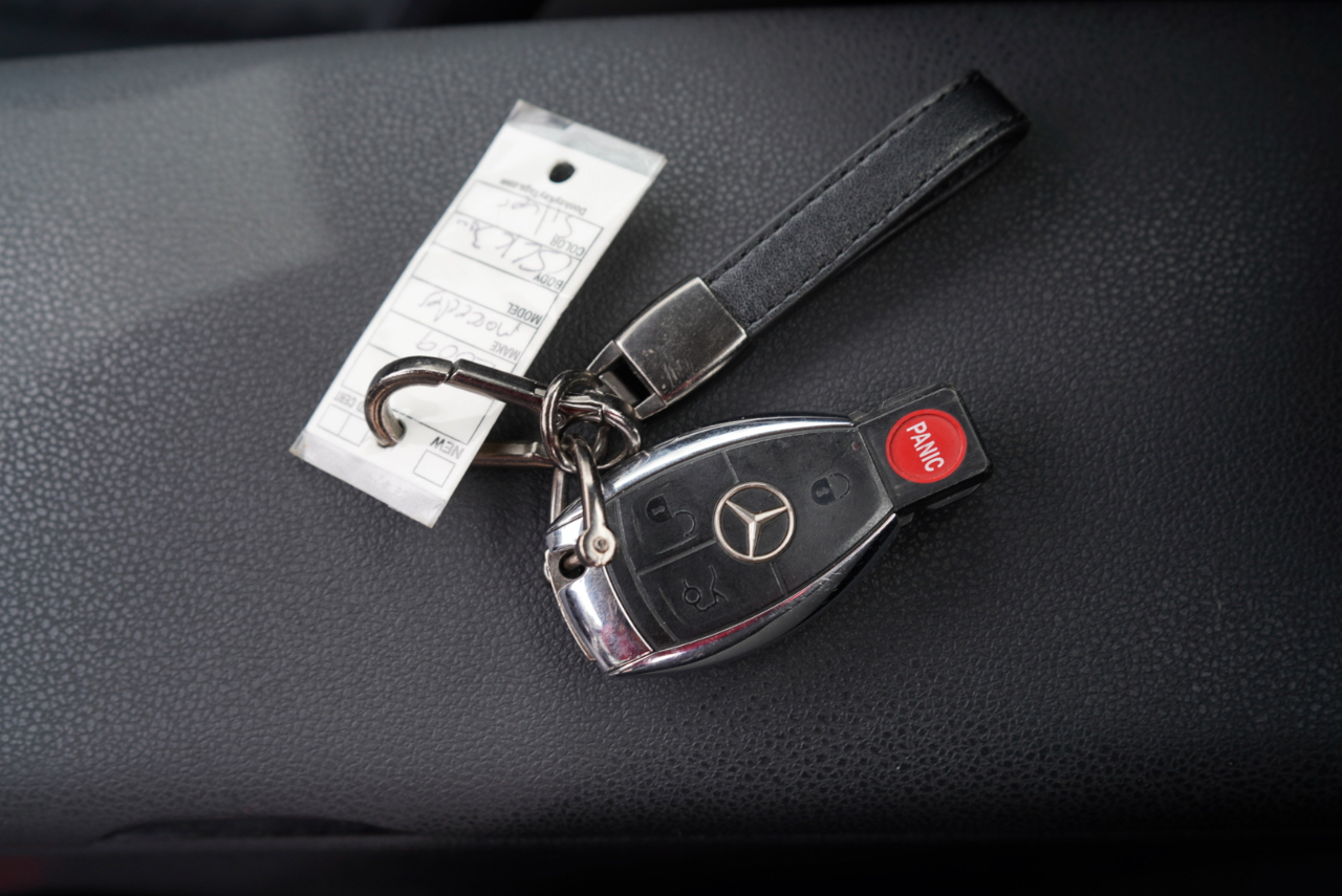 Mercedes-Benz SLK-Class 2dr Roadster 3.0L 2009