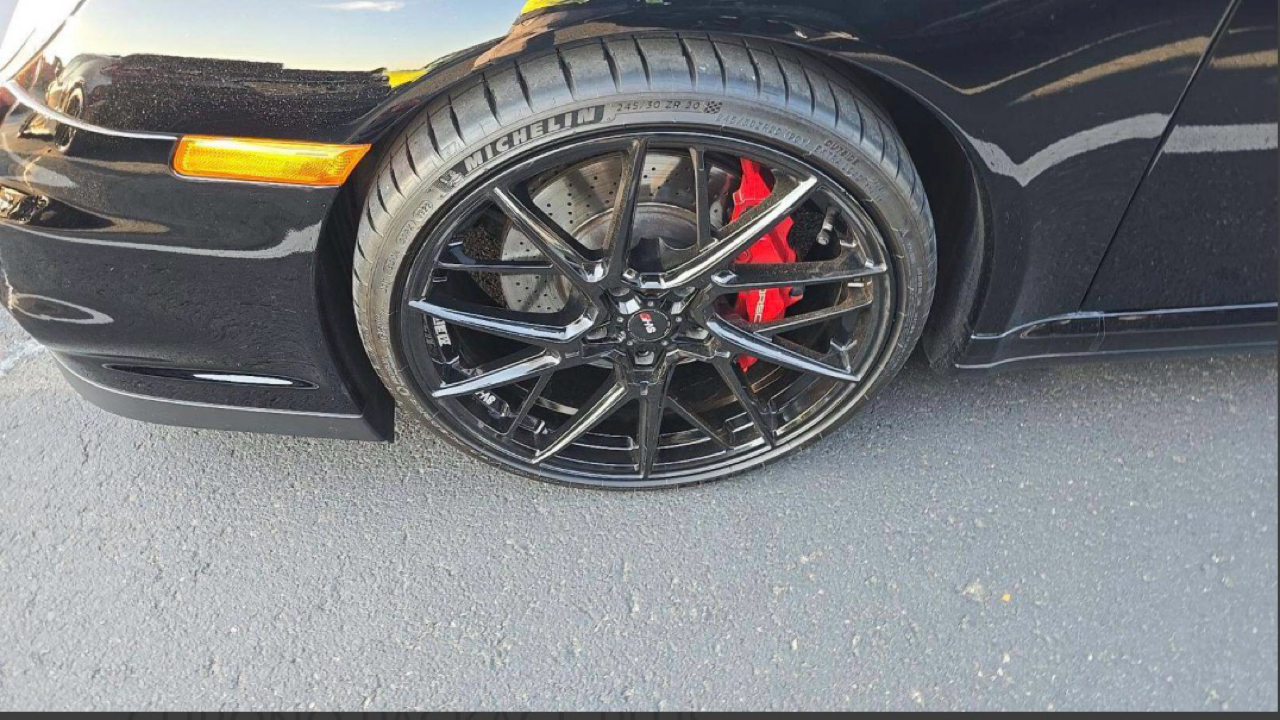 Porsche 911 2dr Cabriolet Turbo 2009