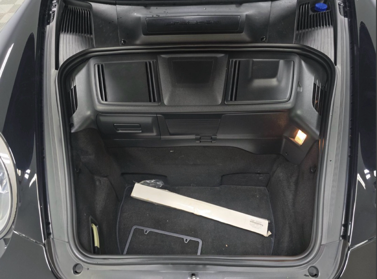 Porsche 911 2dr Cabriolet Turbo 2009