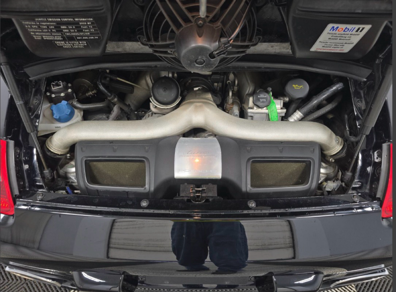 Porsche 911 2dr Cabriolet Turbo 2009