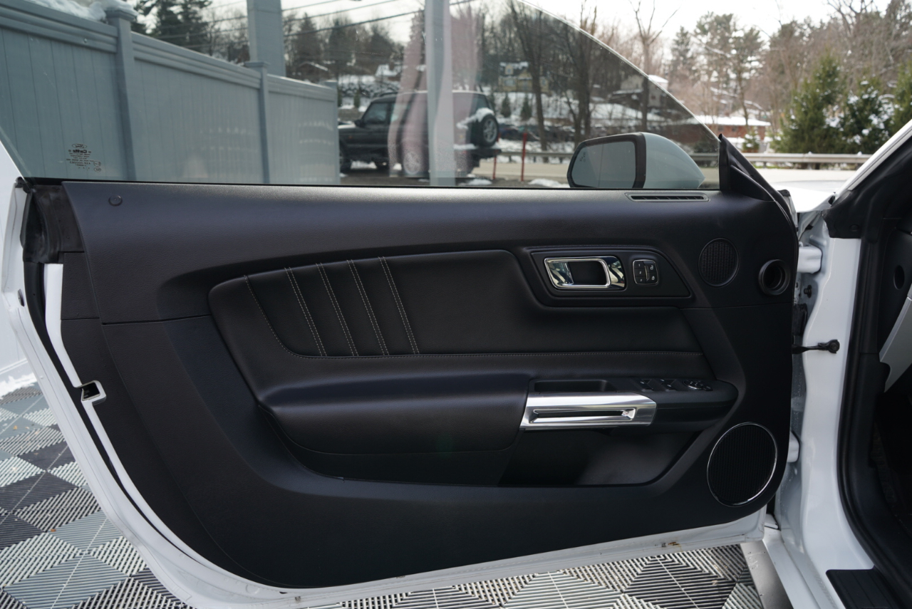 Ford Mustang 2dr Conv GT Premium 2015