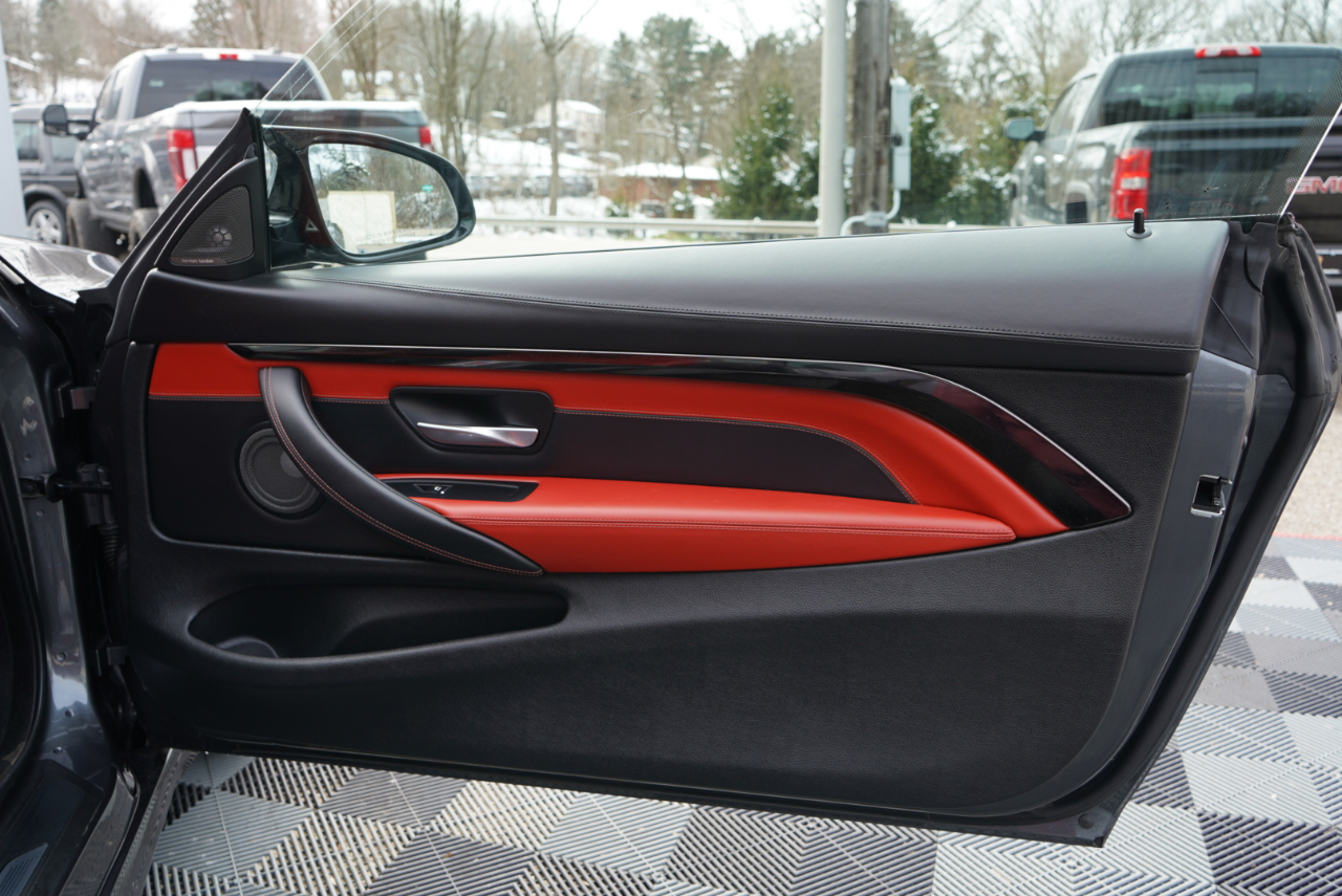 BMW M4 Convertible 2020