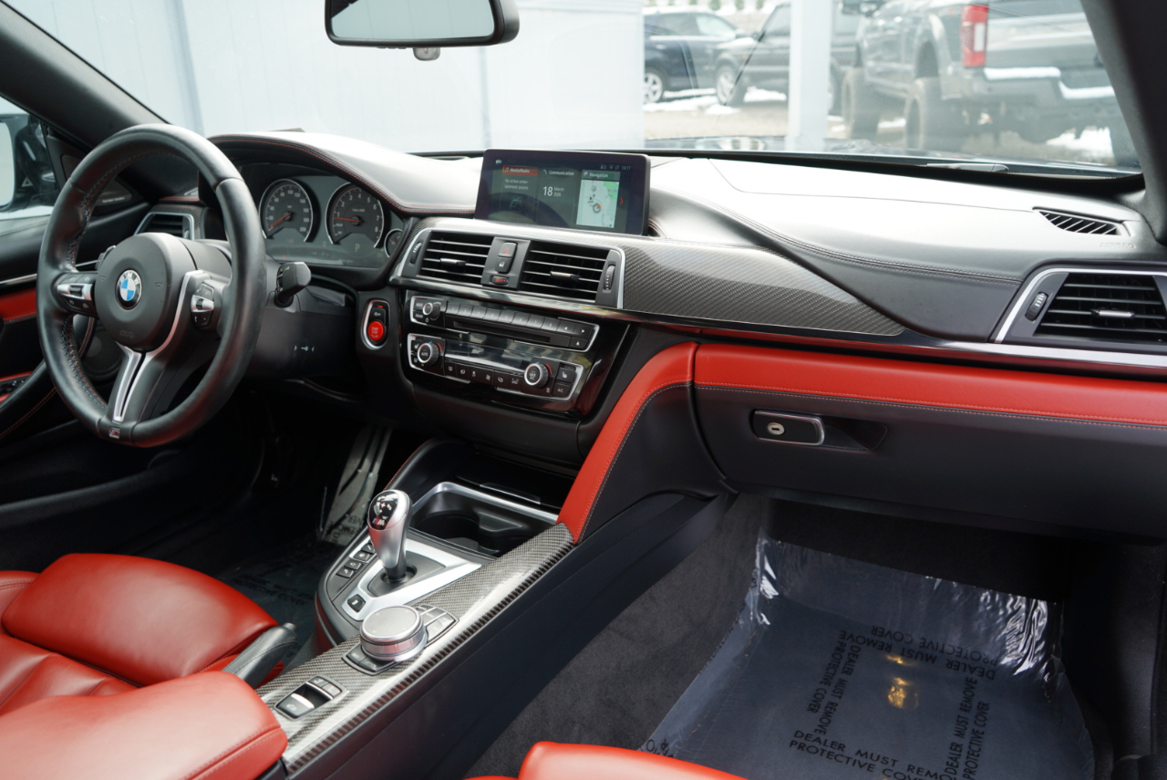 BMW M4 Convertible 2020