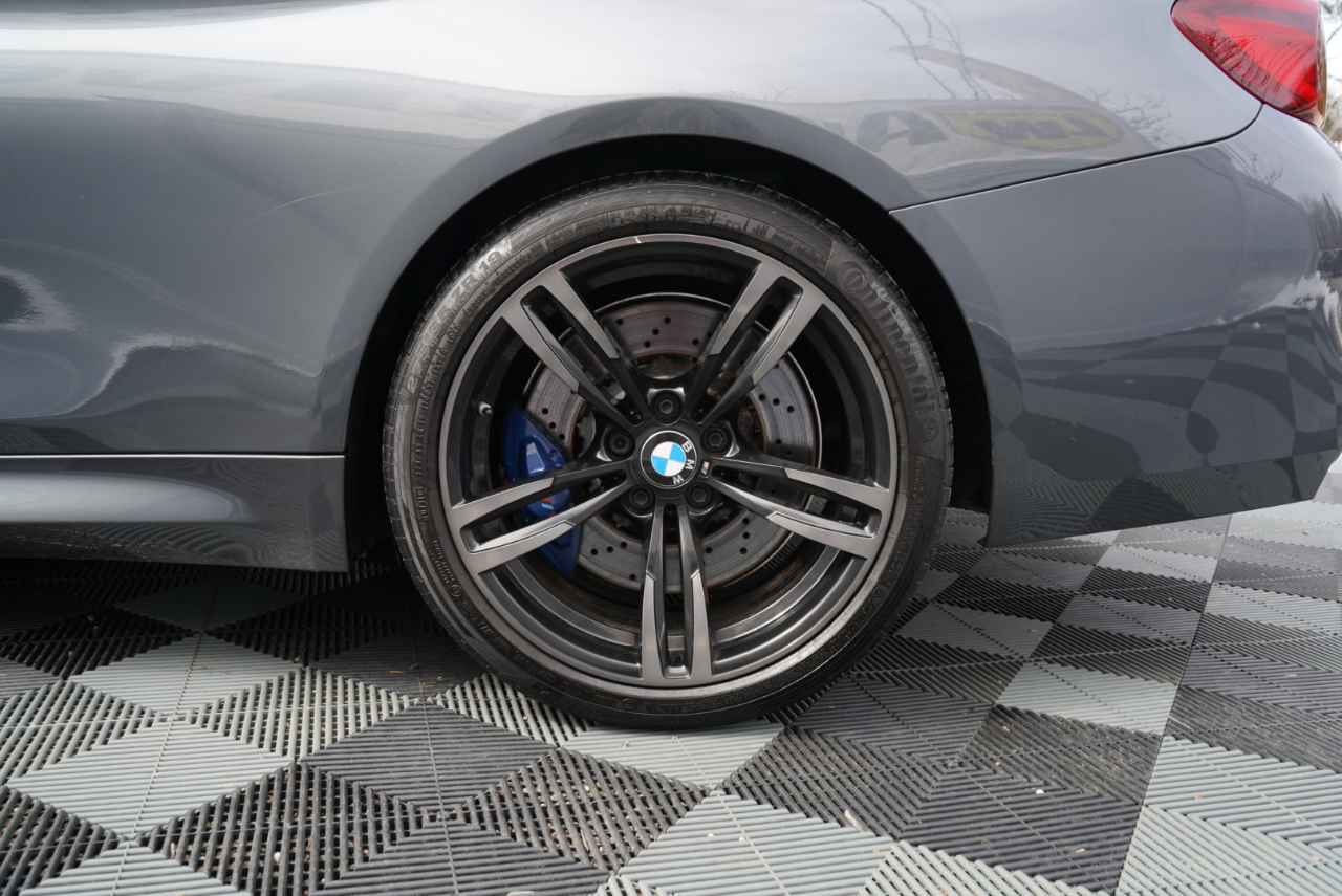 BMW M4 Convertible 2020