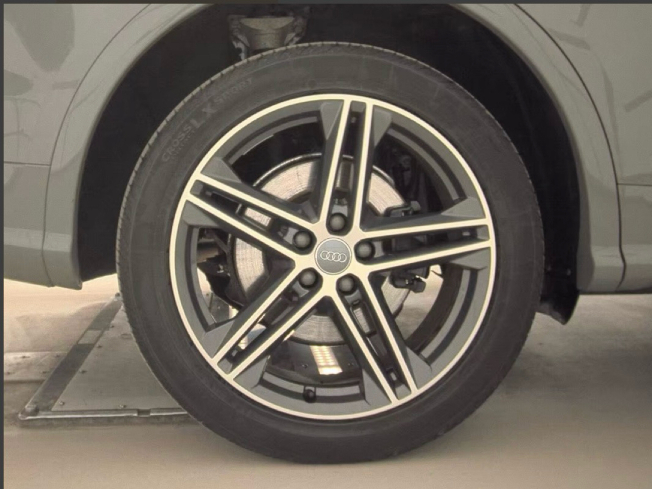 Audi SQ5 Premium Plus 3.0 TFSI quattro 2020