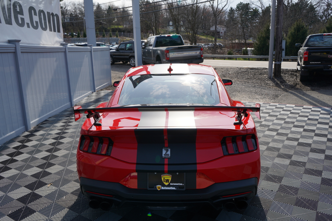 Ford Mustang 2dr Fastback Shelby GT350 2025