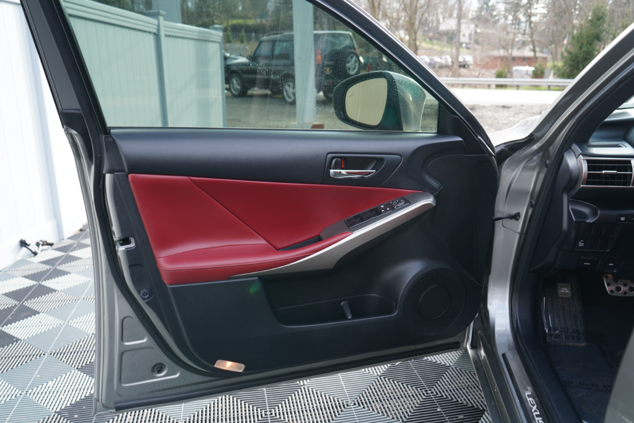 Lexus IS 250 4dr Sport Sdn AWD 2015