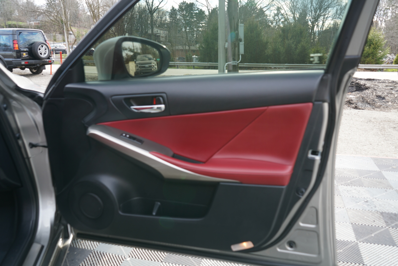 Lexus IS 250 4dr Sport Sdn AWD 2015