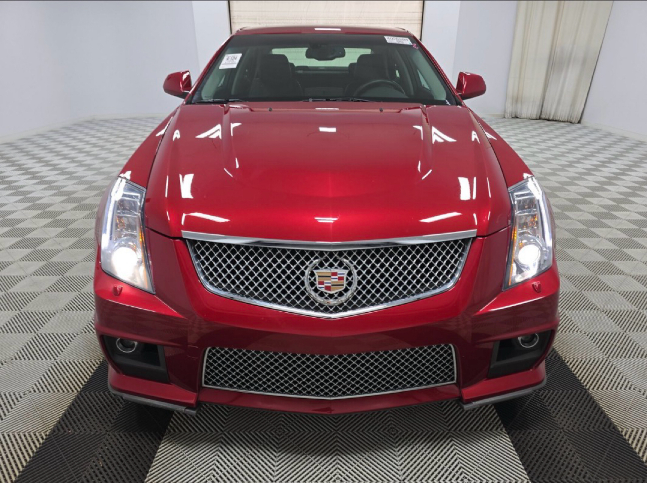 Cadillac CTS-V 4dr Sdn 2009