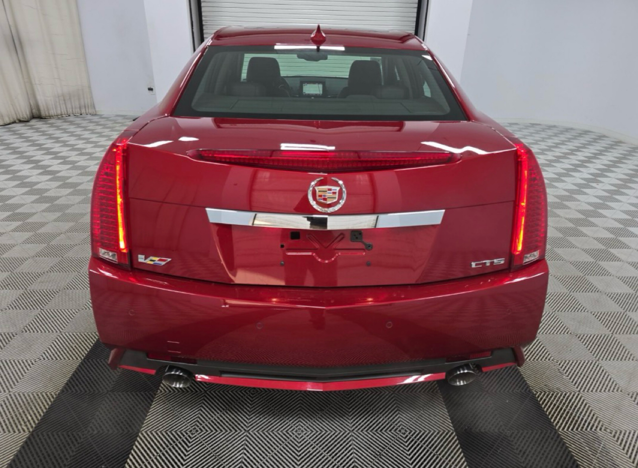 Cadillac CTS-V 4dr Sdn 2009