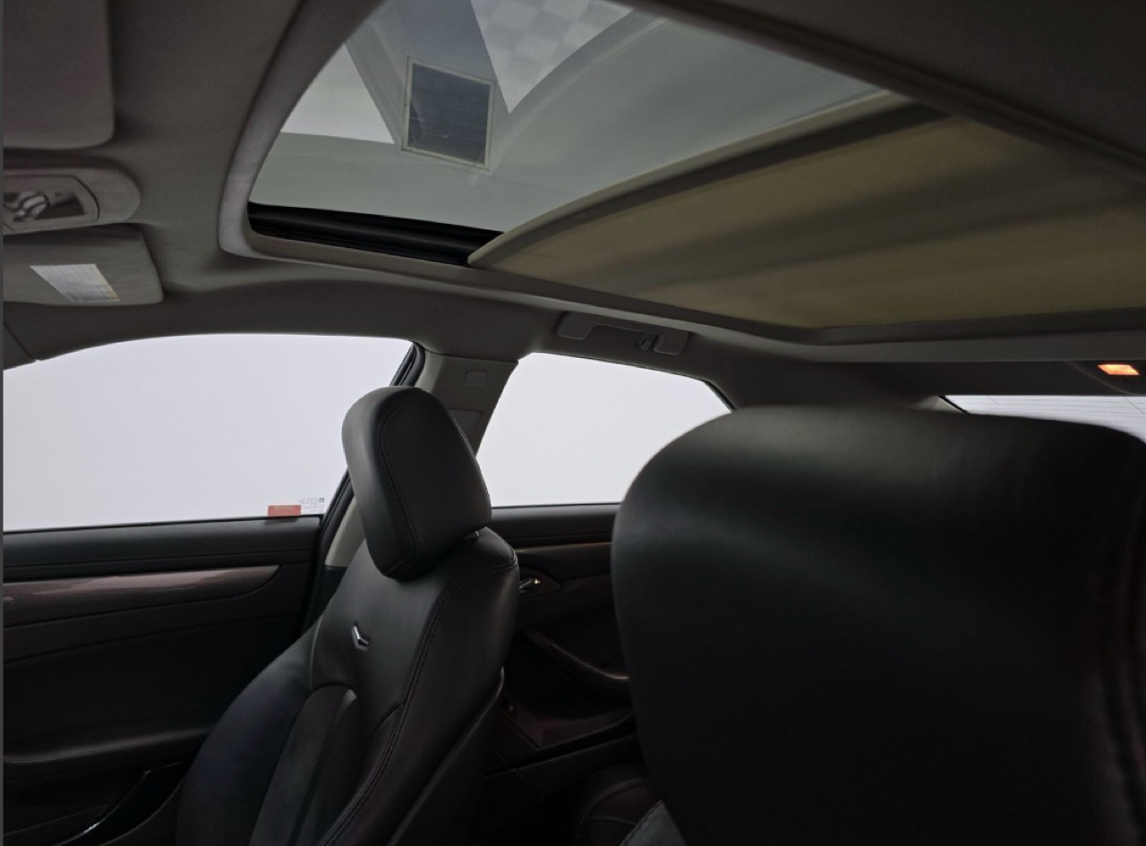 Cadillac CTS-V 4dr Sdn 2009