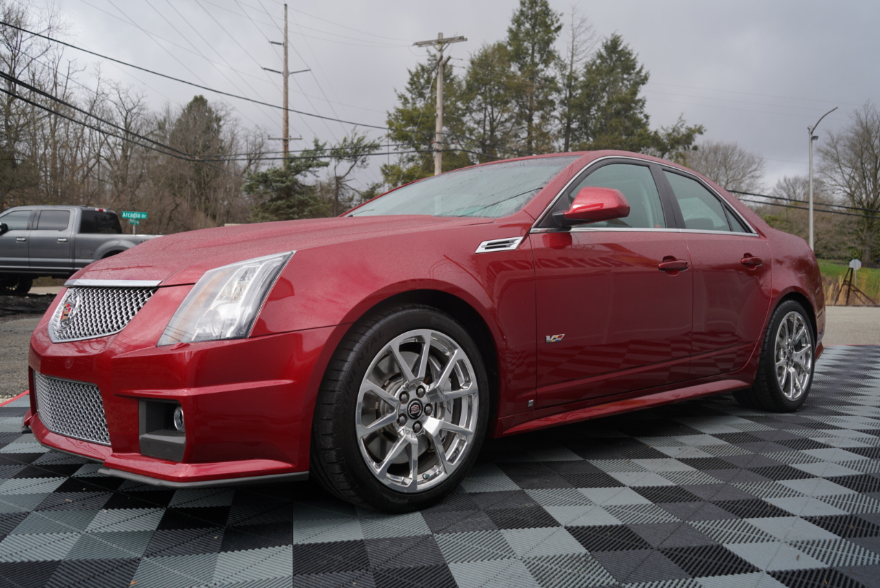 Cadillac CTS-V 4dr Sdn 2009