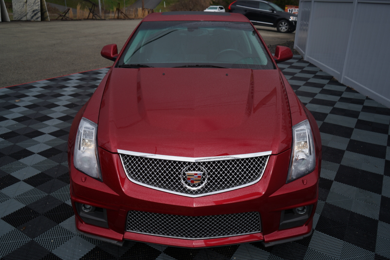 Cadillac CTS-V 4dr Sdn 2009