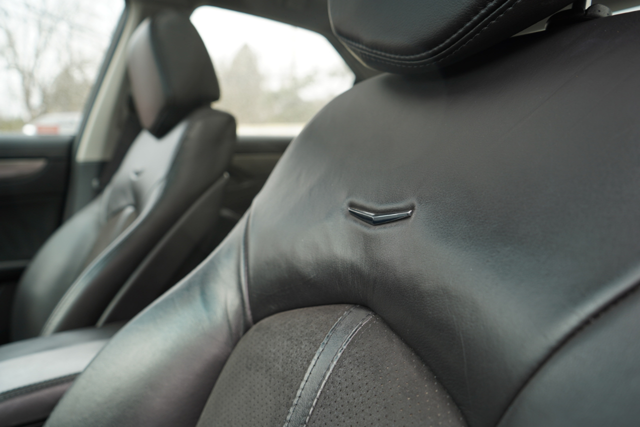 Cadillac CTS-V 4dr Sdn 2009