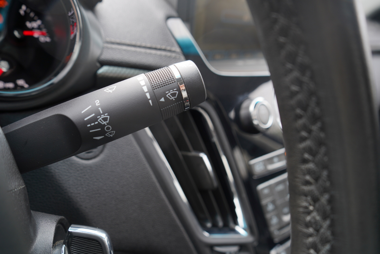 Cadillac CTS-V 4dr Sdn 2009