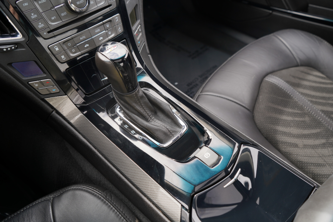 Cadillac CTS-V 4dr Sdn 2009