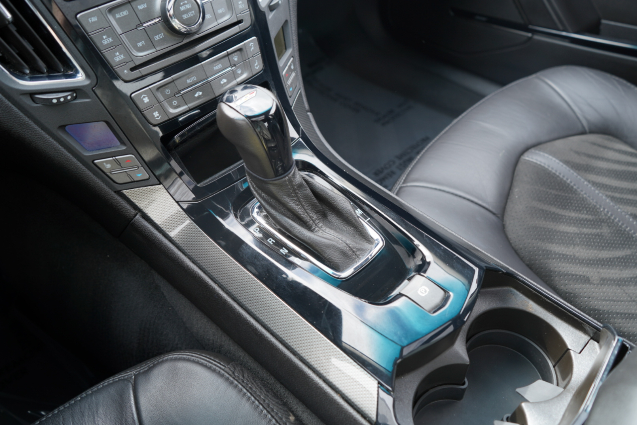 Cadillac CTS-V 4dr Sdn 2009