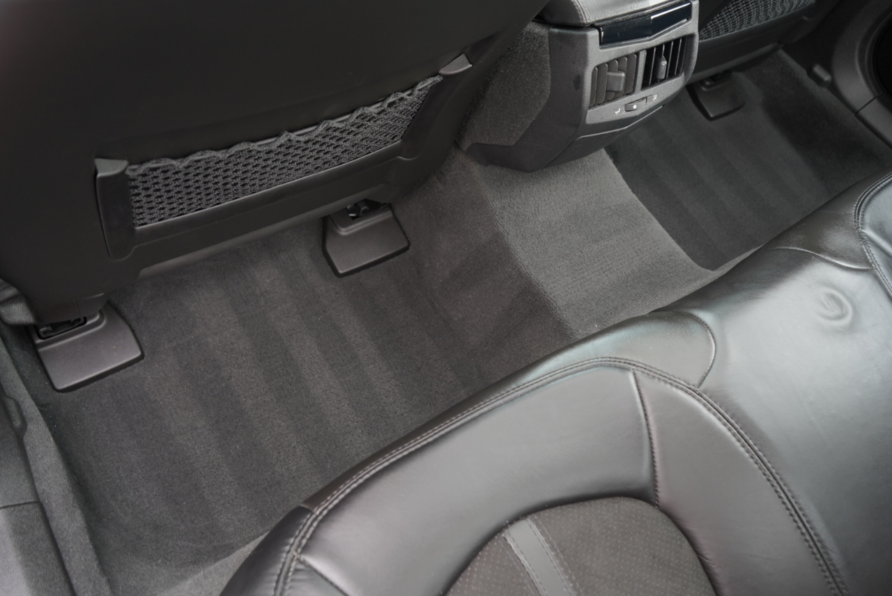 Cadillac CTS-V 4dr Sdn 2009