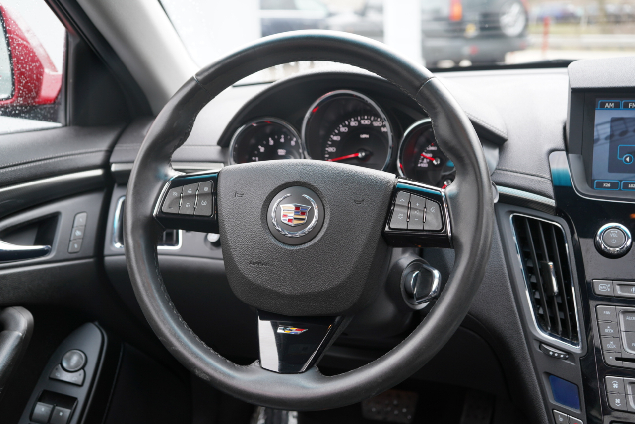 Cadillac CTS-V 4dr Sdn 2009