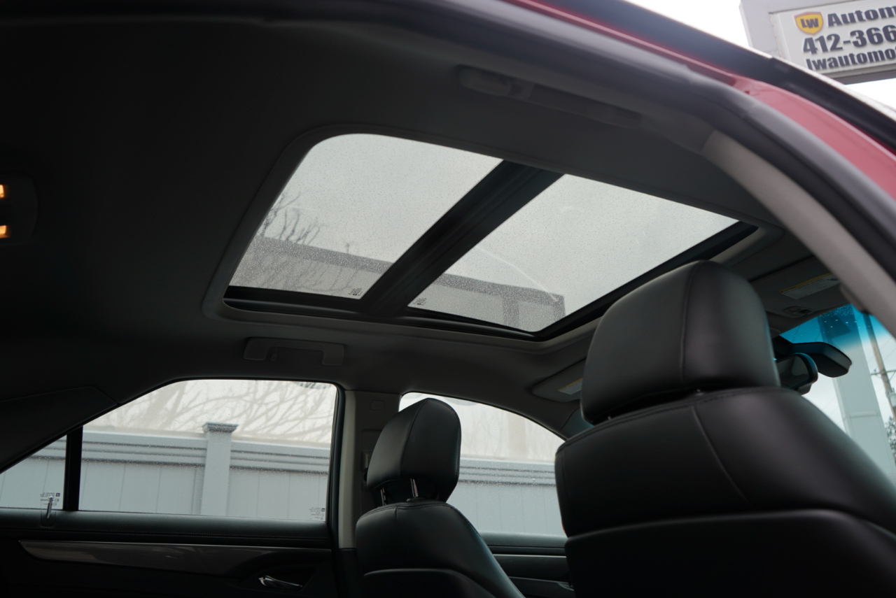 Cadillac CTS-V 4dr Sdn 2009