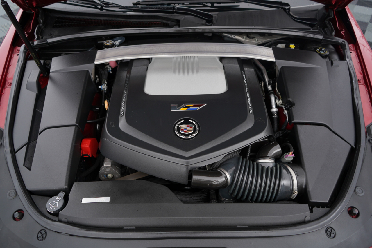 Cadillac CTS-V 4dr Sdn 2009